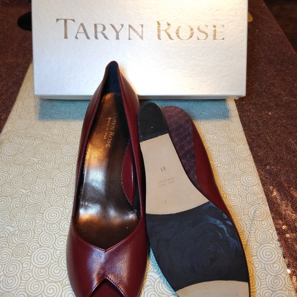 Taryn Rose - Picture 2 of 2